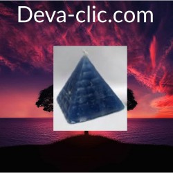 Bougie Pyramide noire