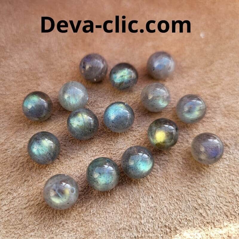 Perles de spectrolite