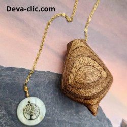 Pendule en bois artisanal